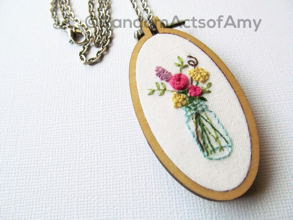 Amy_Byrne_floral_necklace